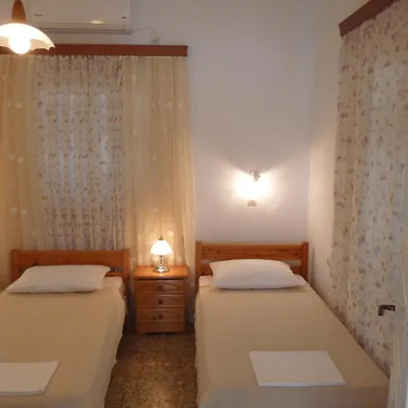 Vasilis Place ιos 招待所